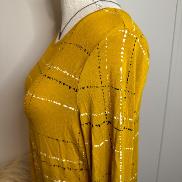 **SOLD** Mustard/black light plaid - Picture 4 of 5